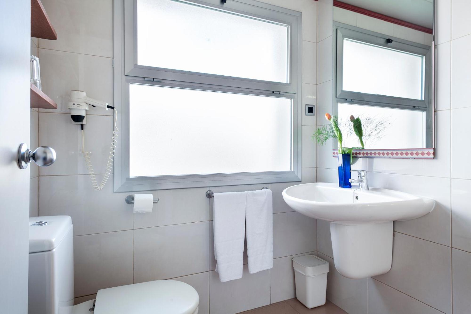 Porta Coeli Aparthotel Castelldefels