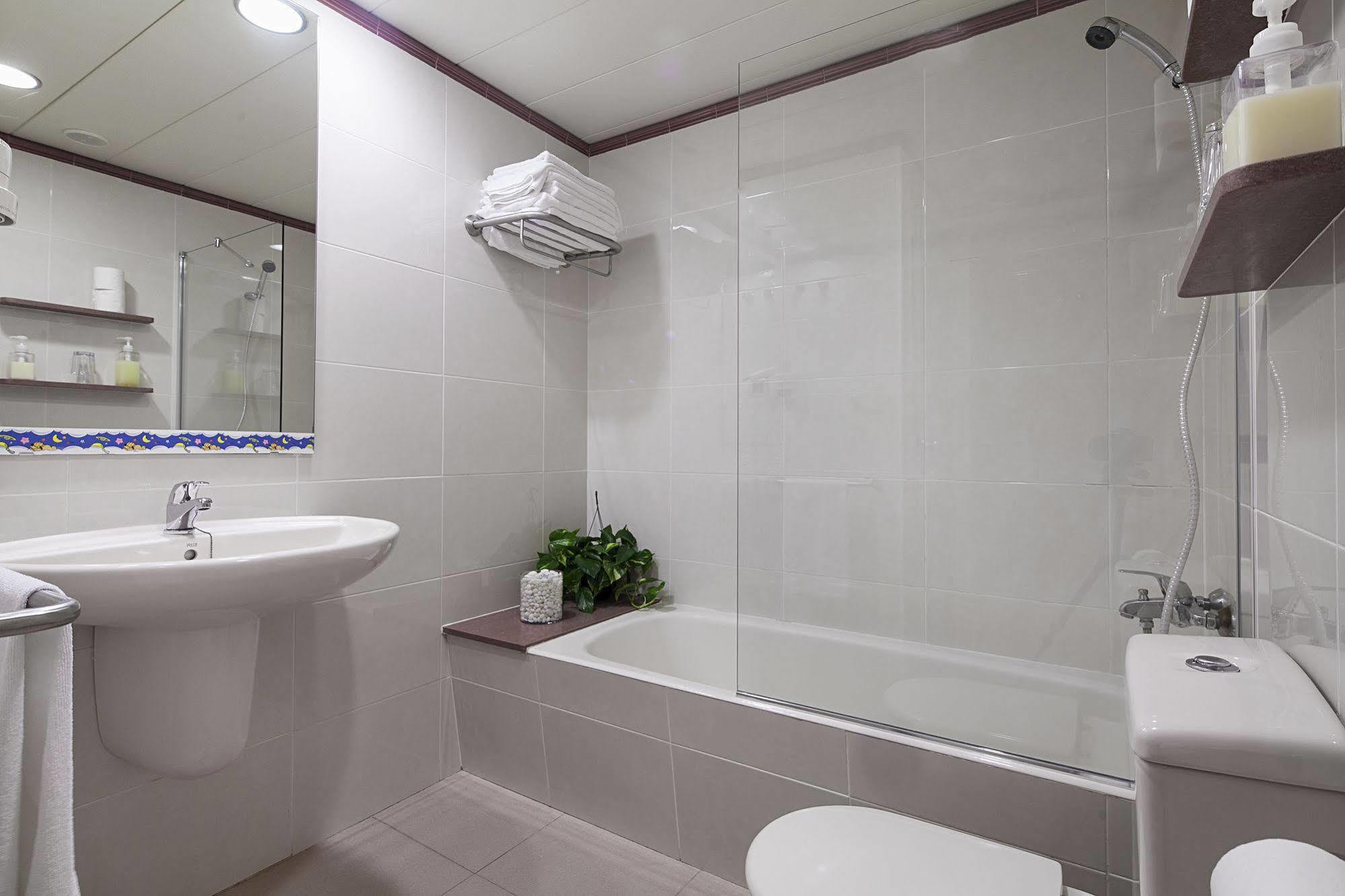 Porta Coeli Aparthotel 3*