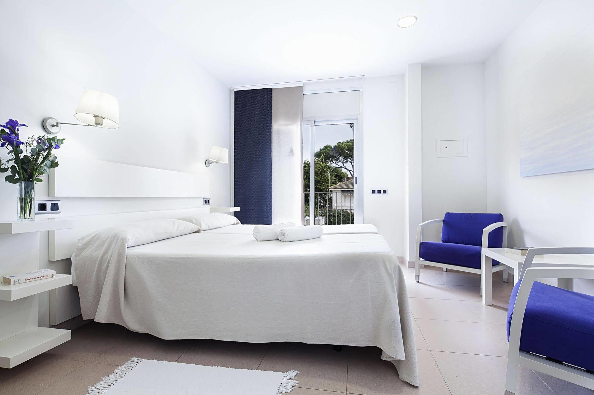 Porta Coeli Apartahotel